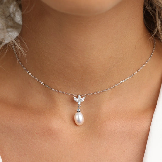 שרשרת כסף תליון פרח משובץ פנינה