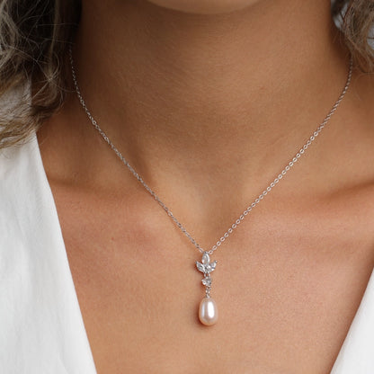 שרשרת כסף  תליון פרח משובץ פנינה