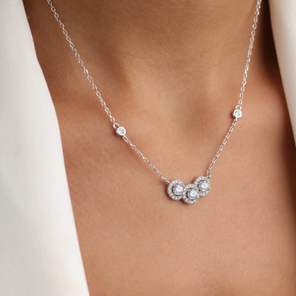 שרשרת כסף 925 עם שלושה תליוני סוליטר משובצים אבני זירקון