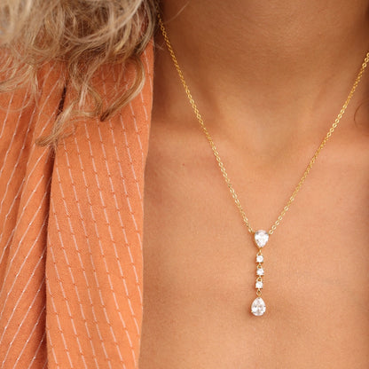 שרשרת כסף תליון טיפה חלול משובץ