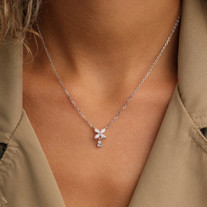 שרשרת כסף פרח נופל טיפה משובץ