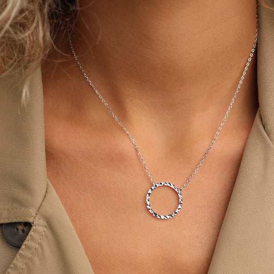 שרשרת מעגל החיים חיתוכי לייזר