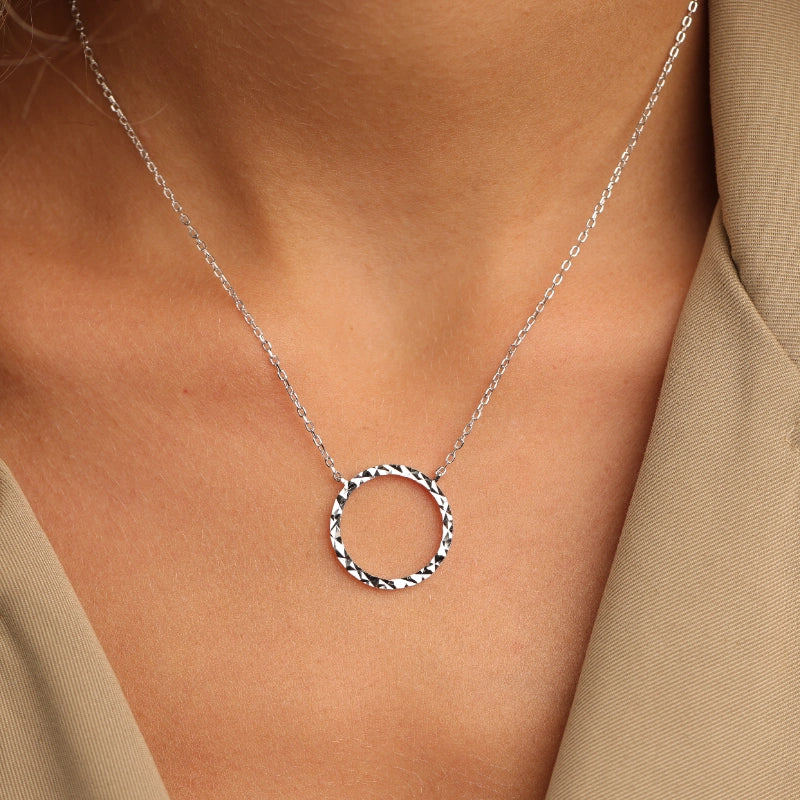 שרשרת מעגל החיים חיתוכי לייזר