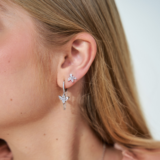 עגילי לוטוס צמודים  משובצים זירקון