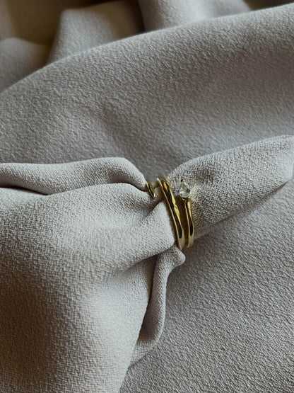 טבעת כסף משובצת זרקון