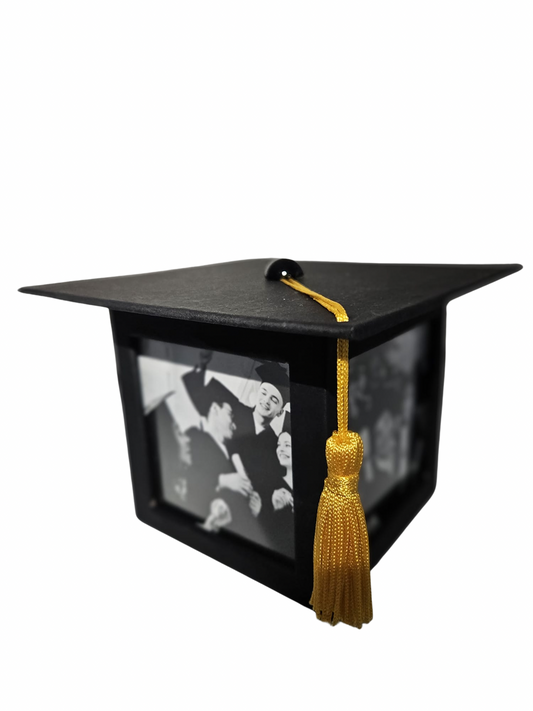 🎓 קופסת הבוגרים – מעמד תמונה אקדמי למתנה לסטודנטים ולמרצים