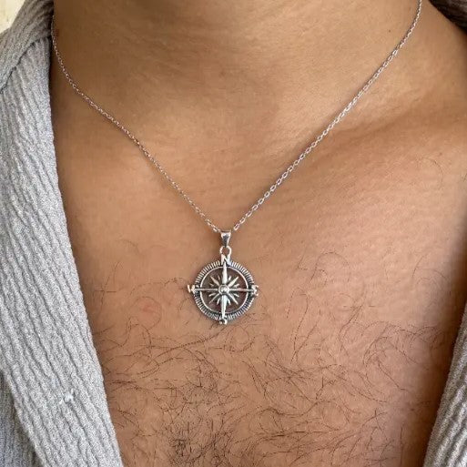 שרשרת כסף מצפן