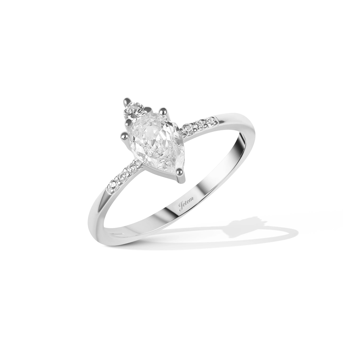 טבעת כסף  משובצת אבני זירקון - דגם "Lumière" 💎